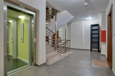 Rent, one bedroom apartment, 50m², Gorica C, Podgorica - image 9