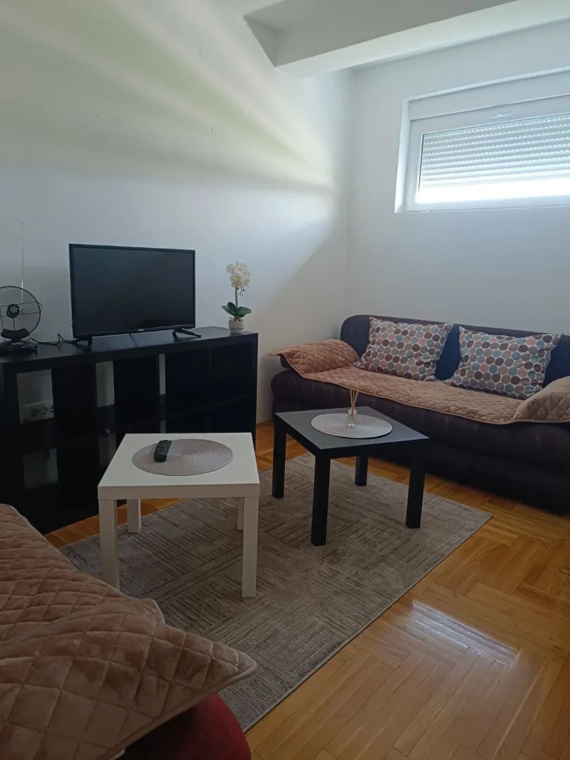 Rent, studio apartment, 30m², Tuški Put, Podgorica