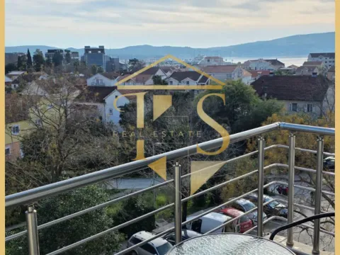 Izdavanje, trosoban stan, 120m², Seljanovo, Tivat - image 13