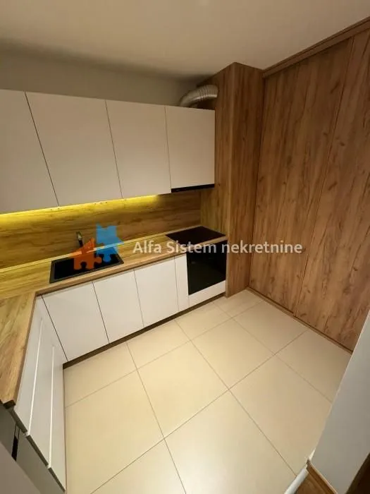 Izdavanje, dvosoban stan, 55m², Sarajevska, Beograd