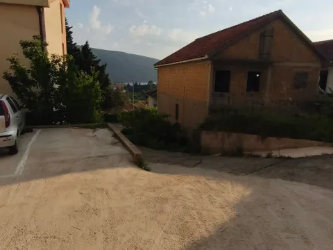 Prodaja, dvosoban stan, 57m², Đenovići, Herceg Novi - image 1
