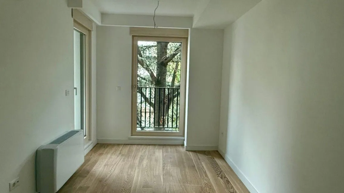 Izdavanje, trosoban stan, 100m², Vračar Sve Podlokacije, Beograd