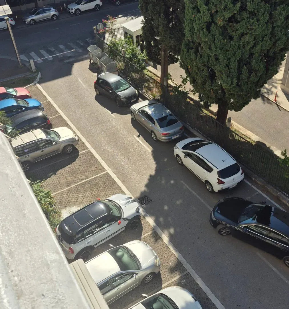 Izdavanje, dvosoban stan, 80m², Centar, Podgorica