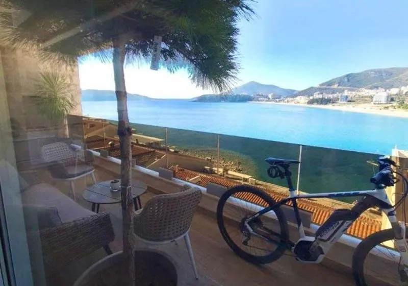 Prodaja, dvosoban stan, 94m², Rafailovići, Budva