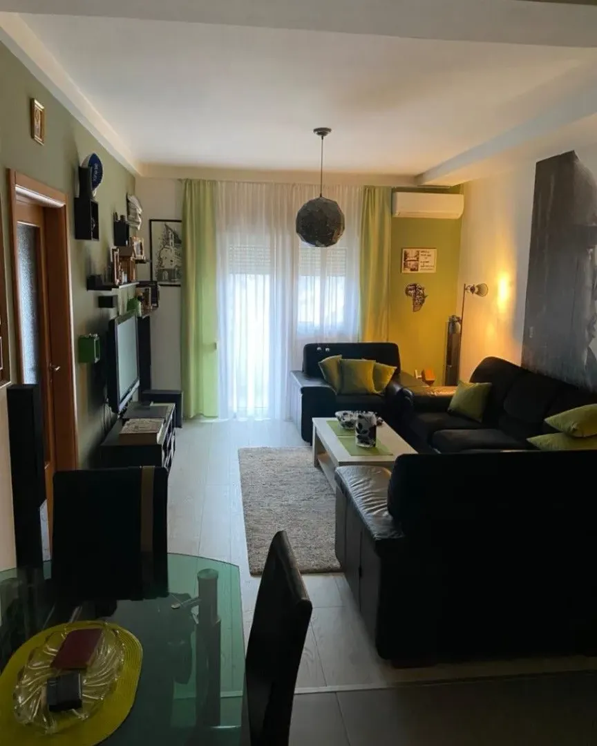 Prodaja, dvosoban stan, 70m², Stari Aerodrom, Podgorica