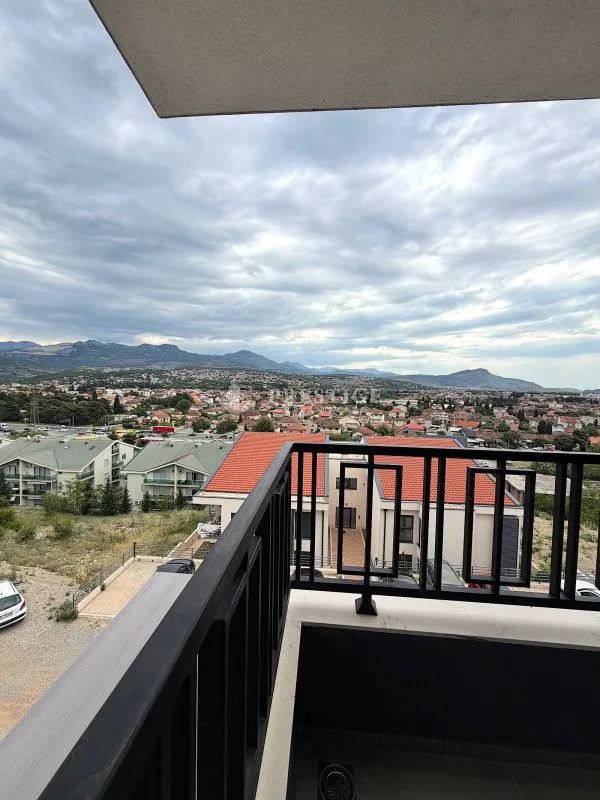 Prodaja, dvosoban stan, 88m², Gorica C, Podgorica