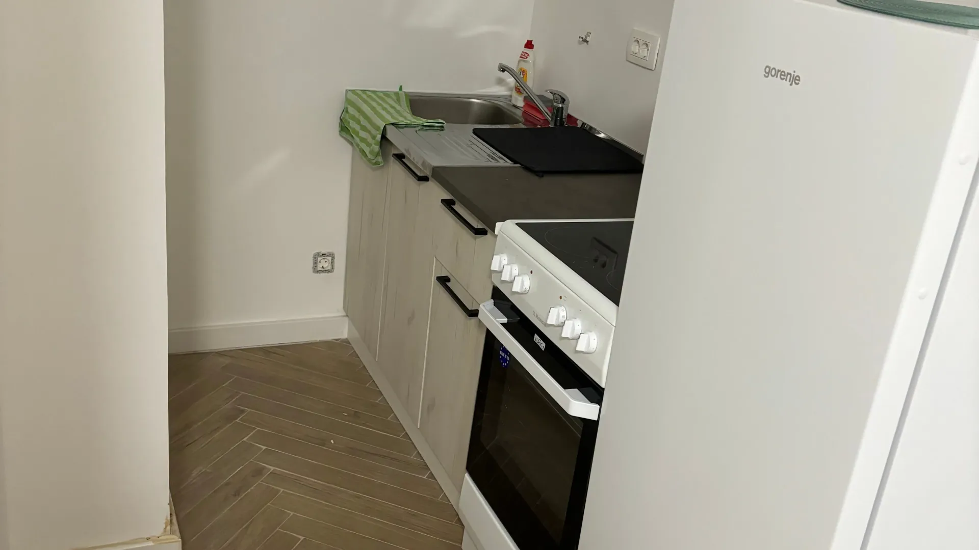 Rent, studio apartment, 28m², Gintaš, Podgorica