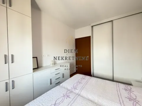 Izdavanje, jednosoban stan, 50m², City Kvart, Podgorica - image 3