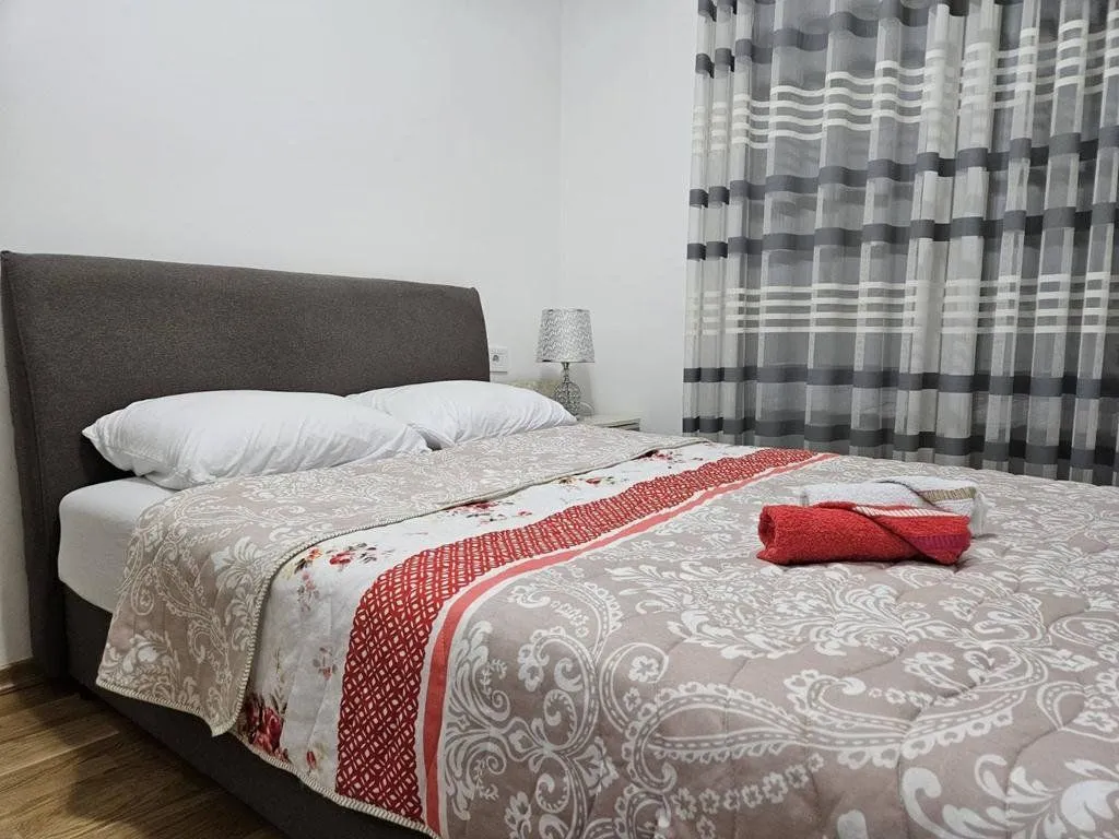 Izdavanje, jednosoban stan, 35m², Ljubović, Podgorica