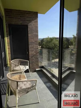 Izdavanje, jednosoban stan, 47m², Novi Sad, Srbija - image 10