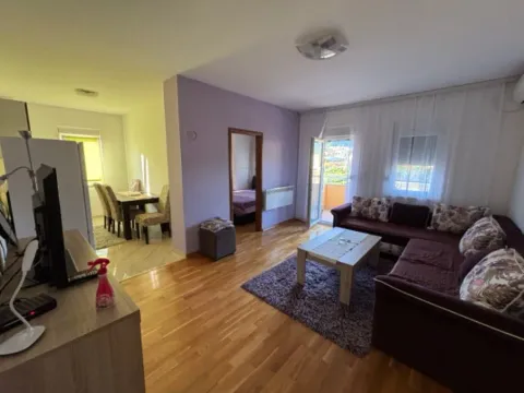 Daily-rent, one bedroom apartment, 50m², Ilino, Bar - image 6