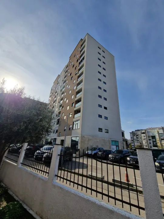 Sale, two bedroom apartment, 63m², Centar, Bar