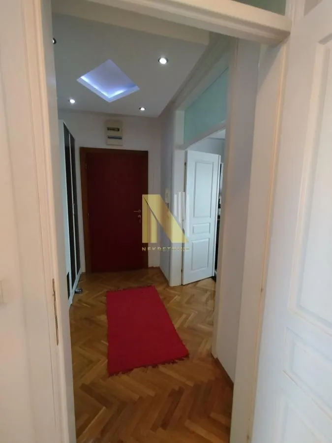 Prodaja, trosoban stan, 101m², Bulevar Oslobodjenja, Novi Sad Sve Podlokacije