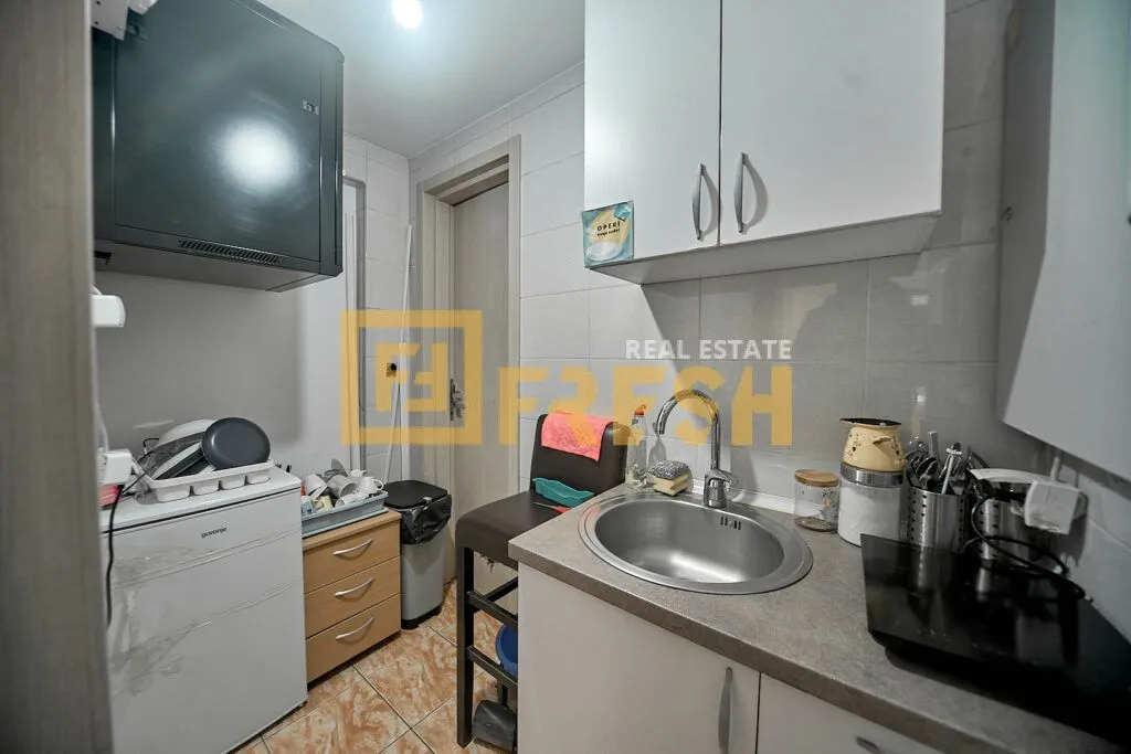 Izdavanje, poslovni prostor, 139m², Preko Morače, Podgorica