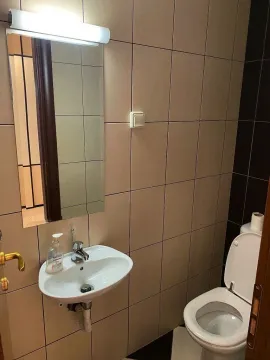 Izdavanje, trosoban stan, 110m², City Kvart, Podgorica - image 12