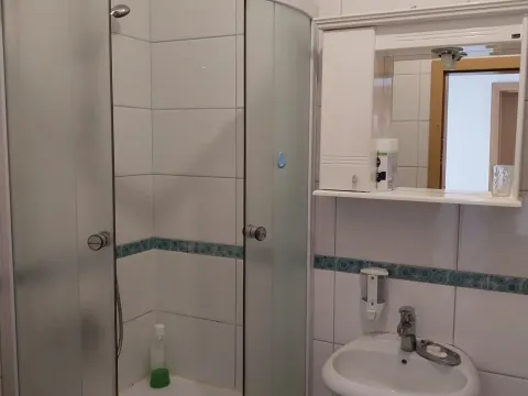 Izdavanje, jednosoban stan, 42m², Budva, Crna Gora - image 8