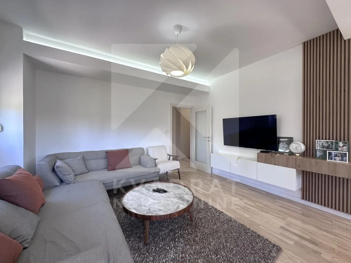Prodaja, dvosoban stan, 67m², Centar, Podgorica
