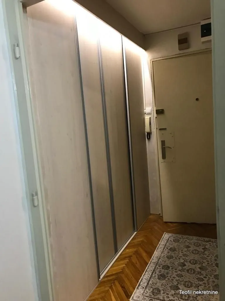 Izdavanje, dvosoban stan, 58m², Slavija, Vračar Sve Podlokacije