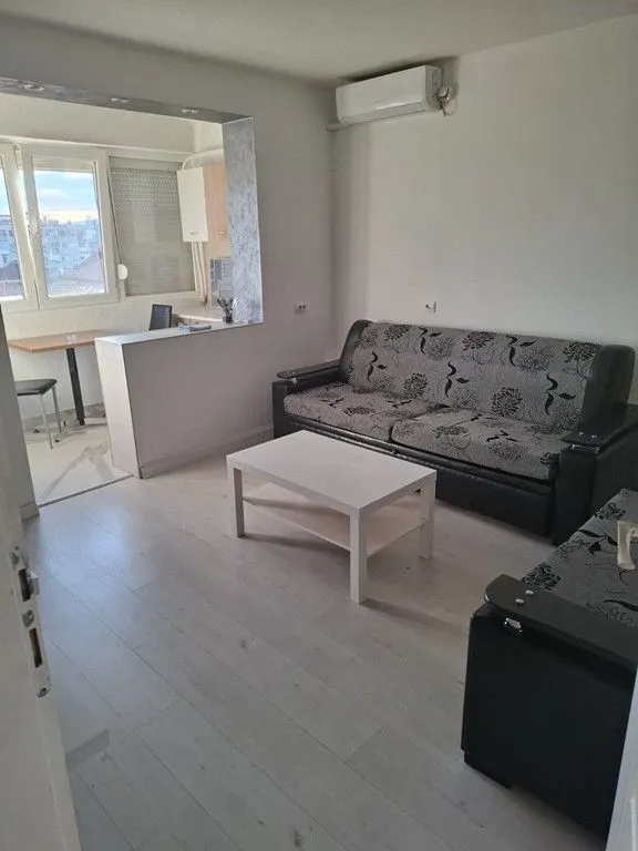 Prodaja, jednosoban stan, 42m², Centar, Podgorica
