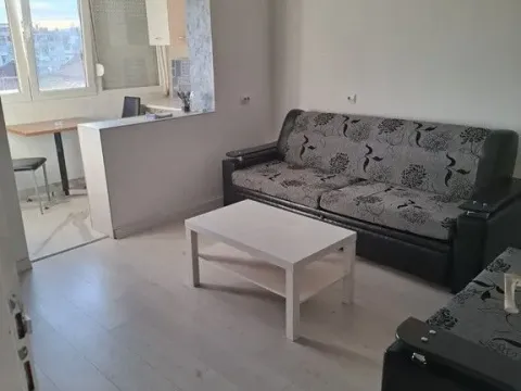 Prodaja, jednosoban stan, 42m², Centar, Podgorica - image 2