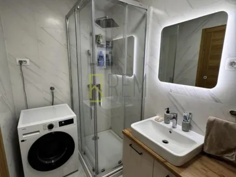 Prodaja, dvosoban stan, 72m², City Kvart, Podgorica - image 9