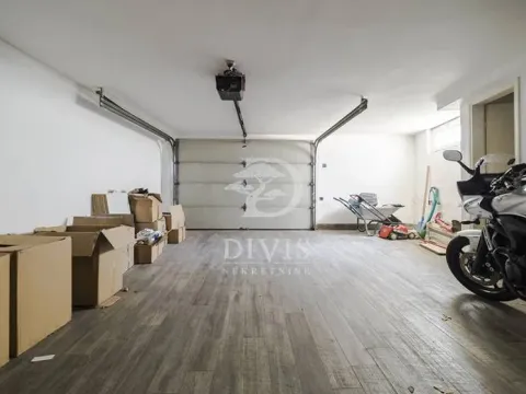 Izdavanje, kuća, 252m², Autokomanda, Voždovac Sve Podlokacije - image 12