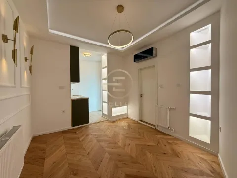 Prodaja, garsonjera, 21m², Centar, Novi Sad - image 2