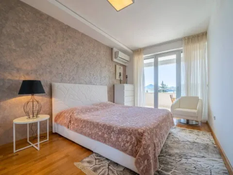 Sale, one bedroom apartment, 75m², Pržno, Budva - image 10