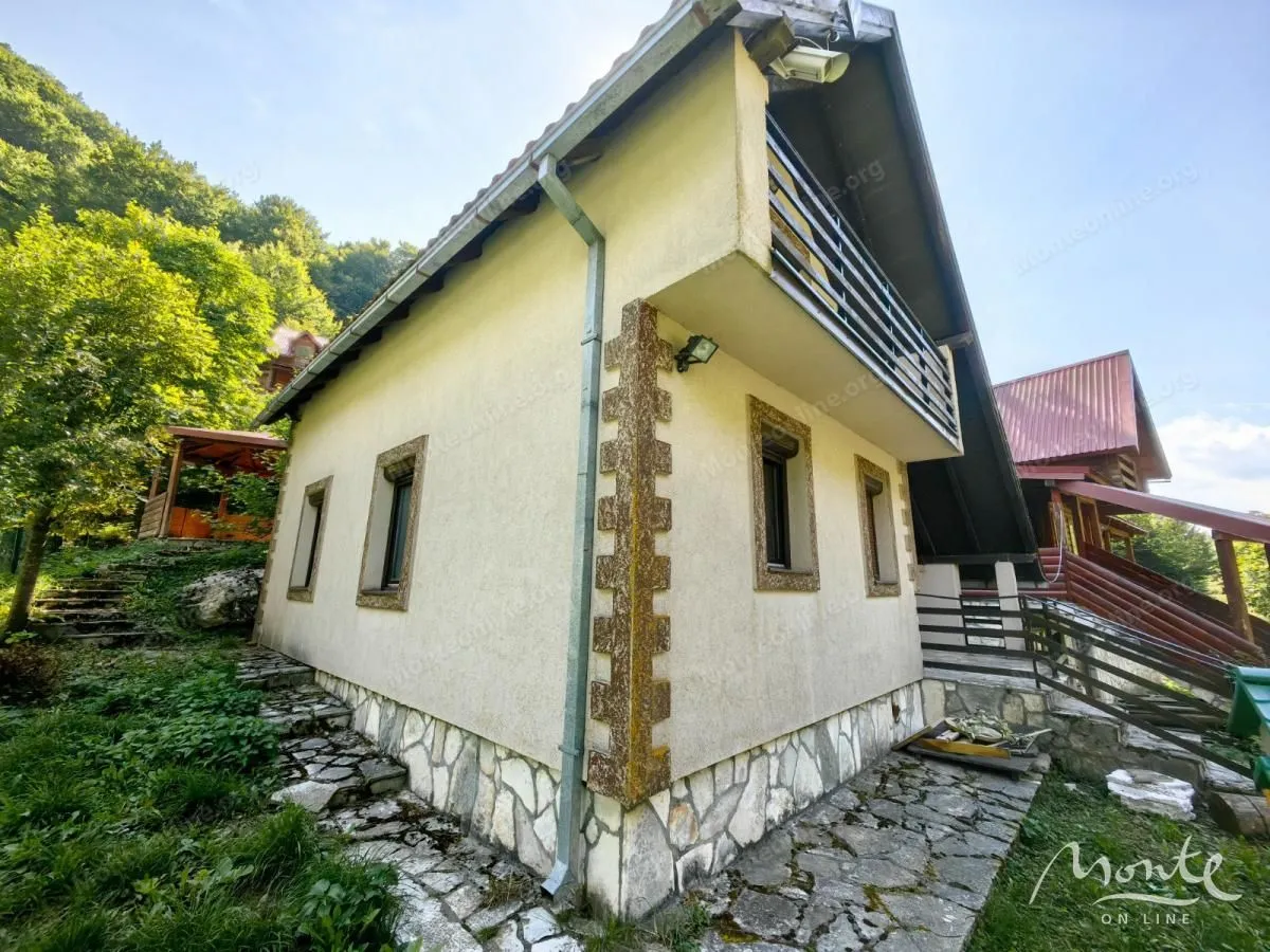 Prodaja, kuća, 219m², Kolašin, Crna Gora