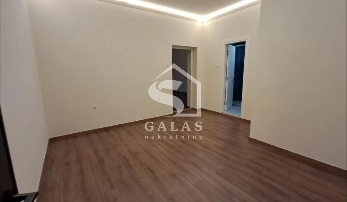 Rent, four bedroom apartment, 65m², Slavija, Vračar Sve Podlokacije