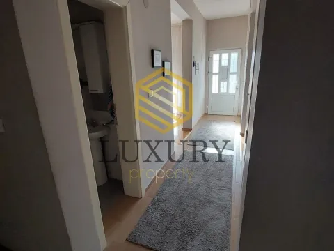Izdavanje, kuća, 120m², Tološi, Podgorica - image 11