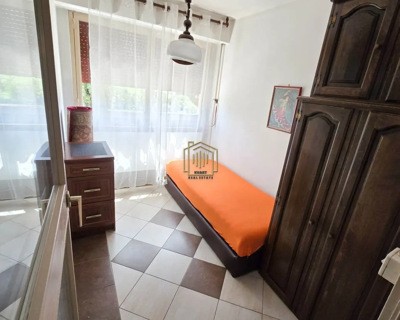 Izdavanje, jednosoban stan, 60m², Blok 5, Podgorica