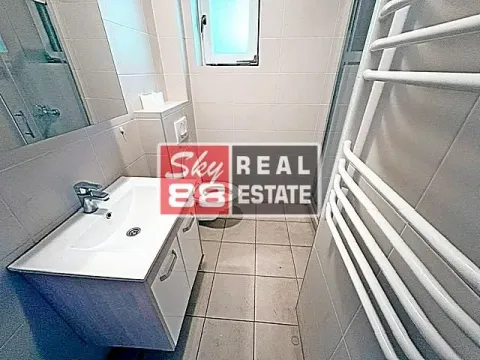 Izdavanje, kuća, 250m², Savski Venac, Beograd - image 11