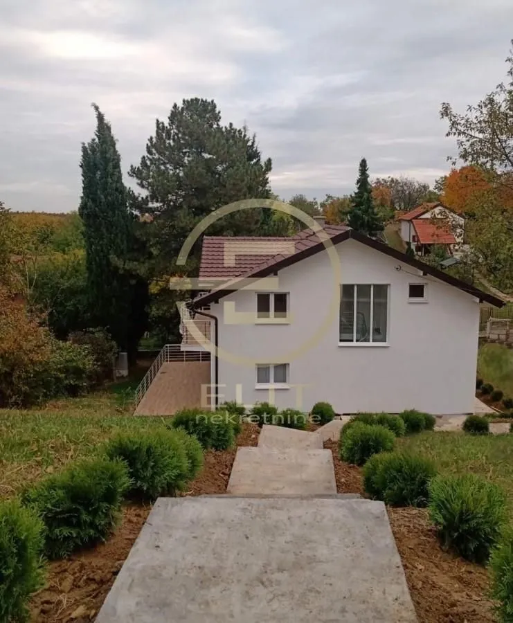 Sale, house, 220m², Alibegovac, Petrovaradin