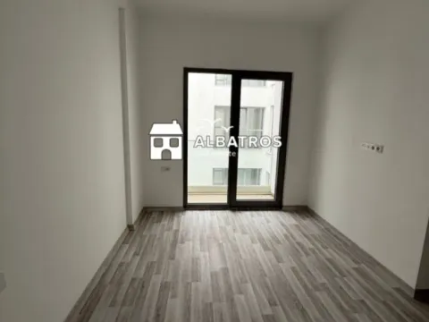 Prodaja, jednosoban stan, 74m², Centar, Bar - image 4