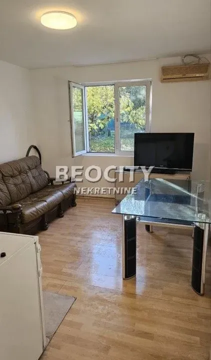 Izdavanje, dvosoban stan, 46m², Karaburma, Palilula Sve Podlokacije