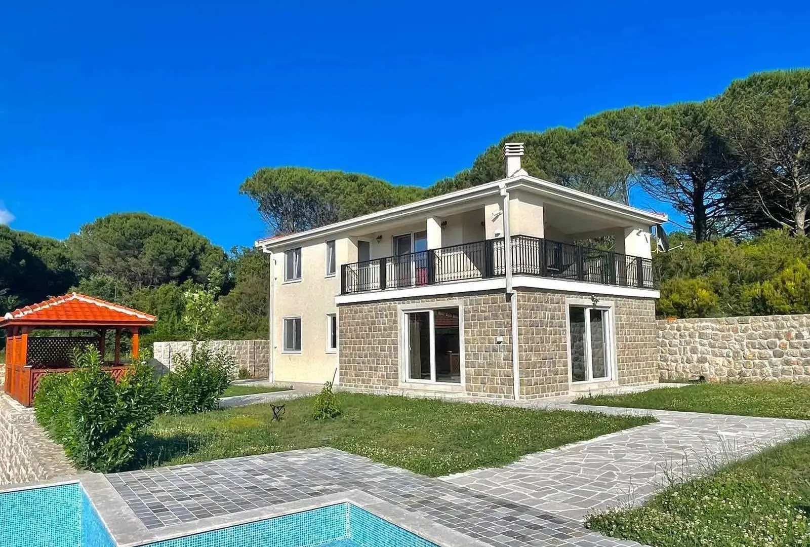 Prodaja, kuća, 185m², Zagora, Kotor