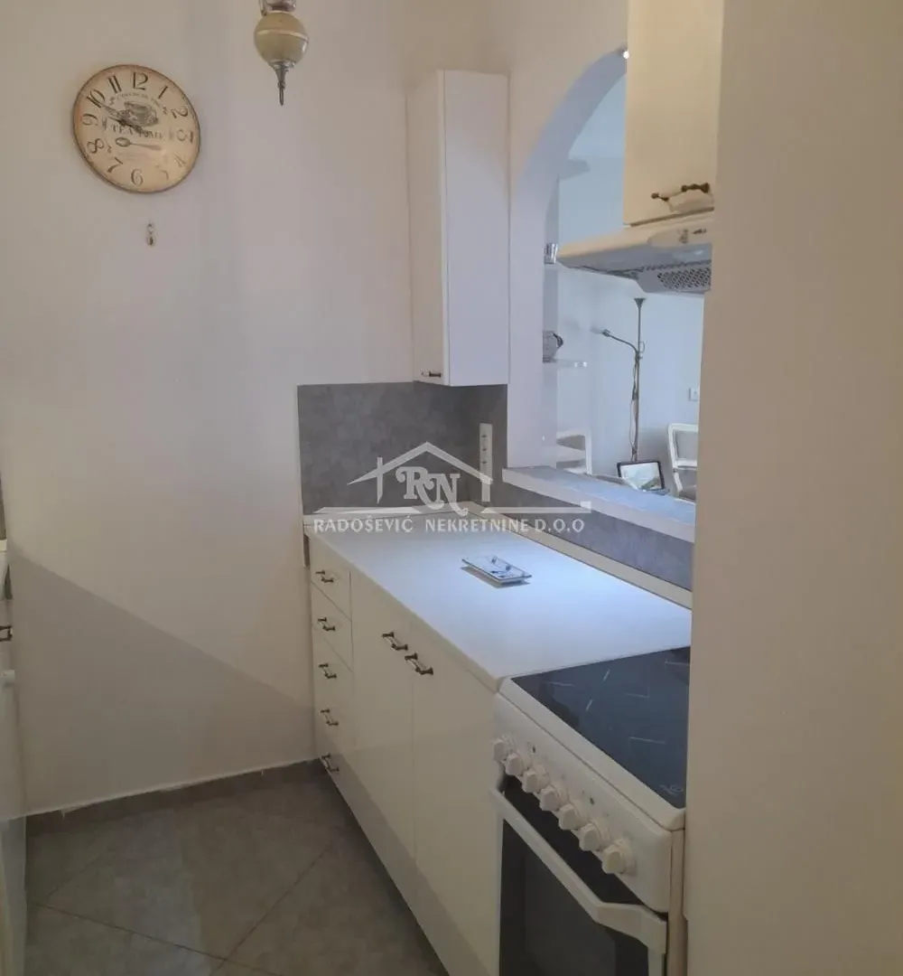 Rent, one bedroom apartment, 41m², Čukarica, Beograd