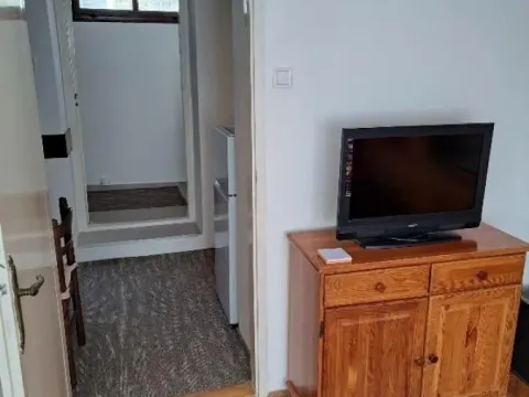 Rent, two bedroom apartment, 49m², Stari Grad, Beograd - image 7