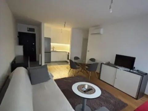 Prodaja, jednosoban stan, 44m², Farmaceutski Fakultet, Voždovac Sve Podlokacije - image 2