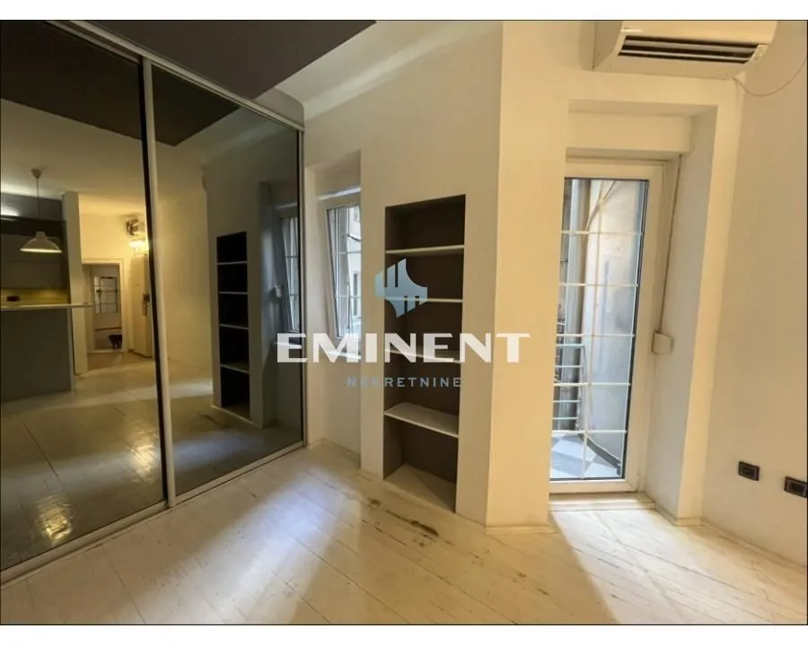 Rent, three bedroom apartment, 80m², Stari Grad, Beograd