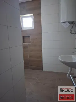 Prodaja, četvorosoban stan, 76m², Adice, Novi Sad Sve Podlokacije - image 2