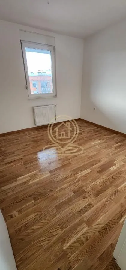 Prodaja, trosoban stan, 67m², Petrovaradin, Novi Sad