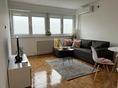Rent, one bedroom apartment, 40m², Železnička Stanica, Novi Sad Sve Podlokacije - image 1