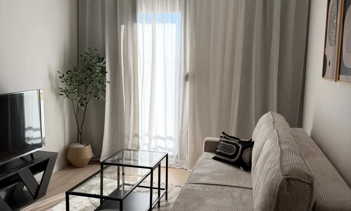 Izdavanje, jednosoban stan, 37m², Tološi, Podgorica