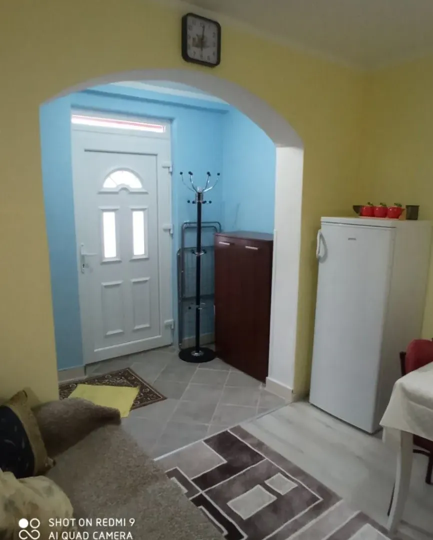 Stan na dan, jednosoban stan, 45m2, Centar, Cetinje