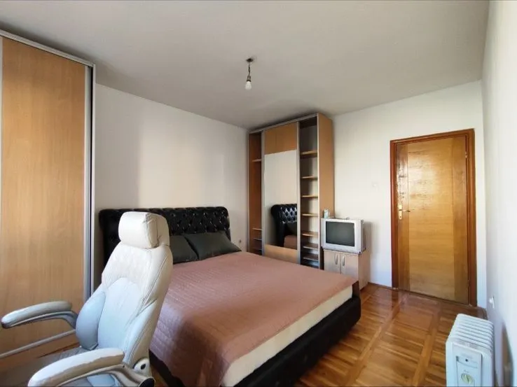 Rent, two bedroom apartment, 64m², Stari Aerodrom, Podgorica