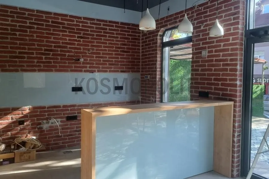 Sale, office space, 40m², Petlovo Brdo, Beograd