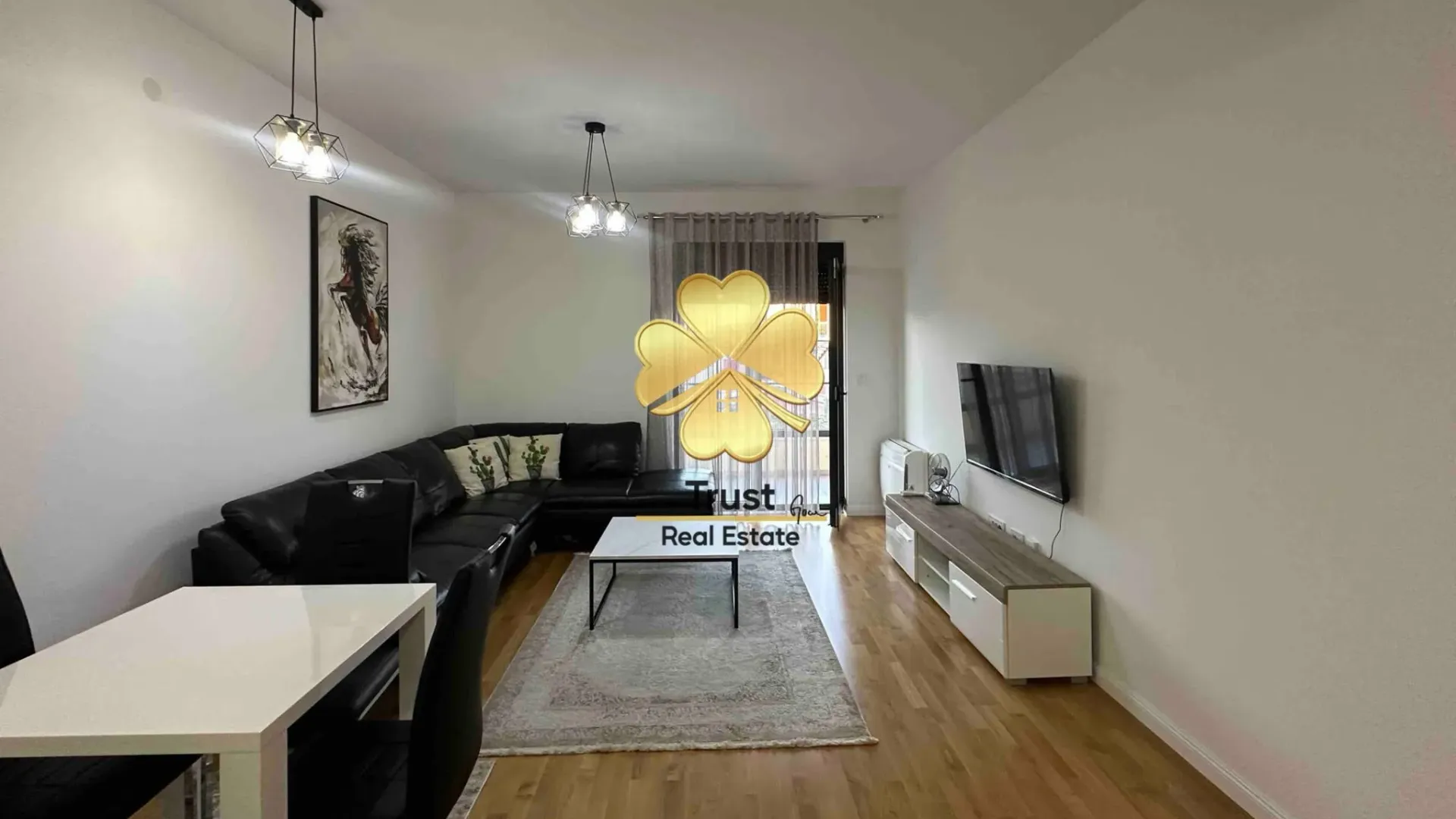 Izdavanje, jednosoban stan, 60m², Stara Varoš, Podgorica