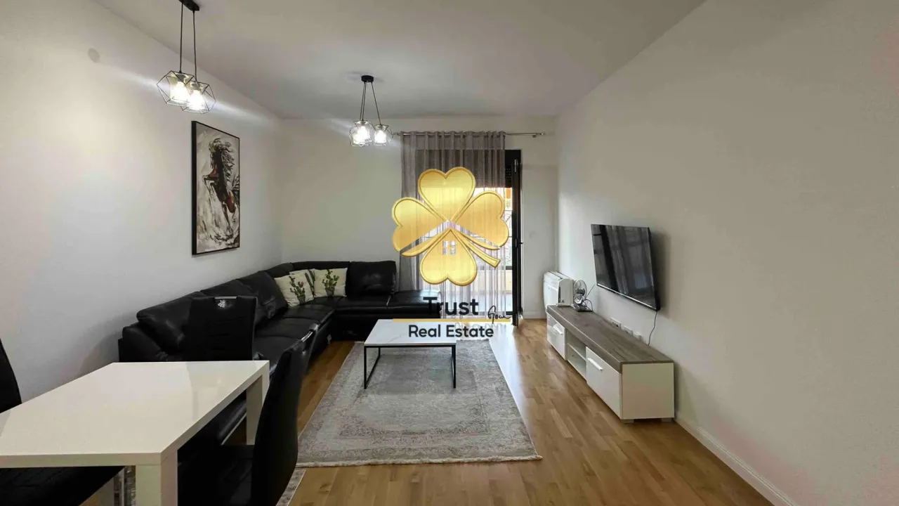 Izdavanje, jednosoban stan, 60m², Stara Varoš, Podgorica